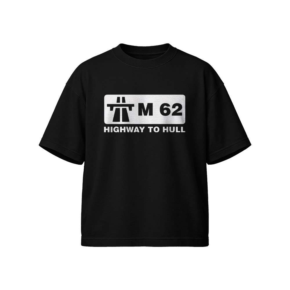 M62 Highway to Hull T-Shirt – Vintage British Motorway Road Sign Graphic Tee
